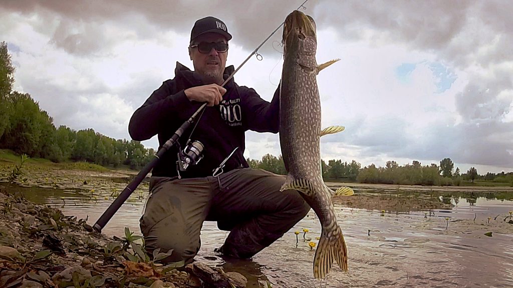 Nice pike caught on duo grade a cambiospin - snapshot from video